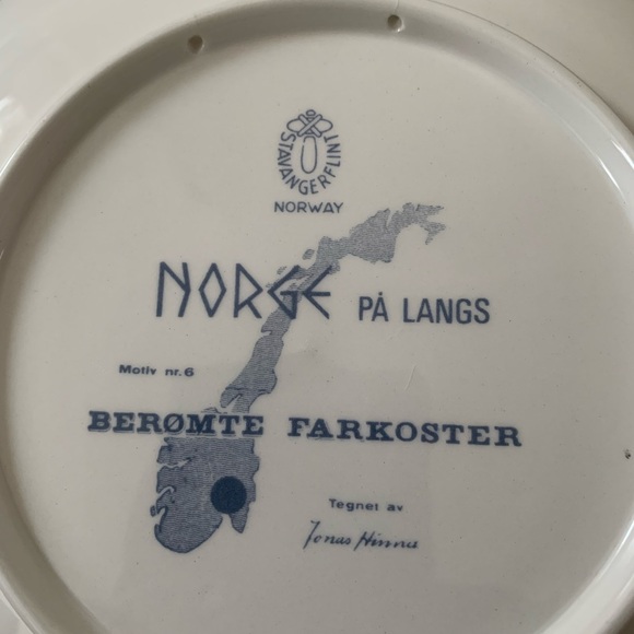 Decorative Nautical Plate with Ship Design - Picture 8 of 10